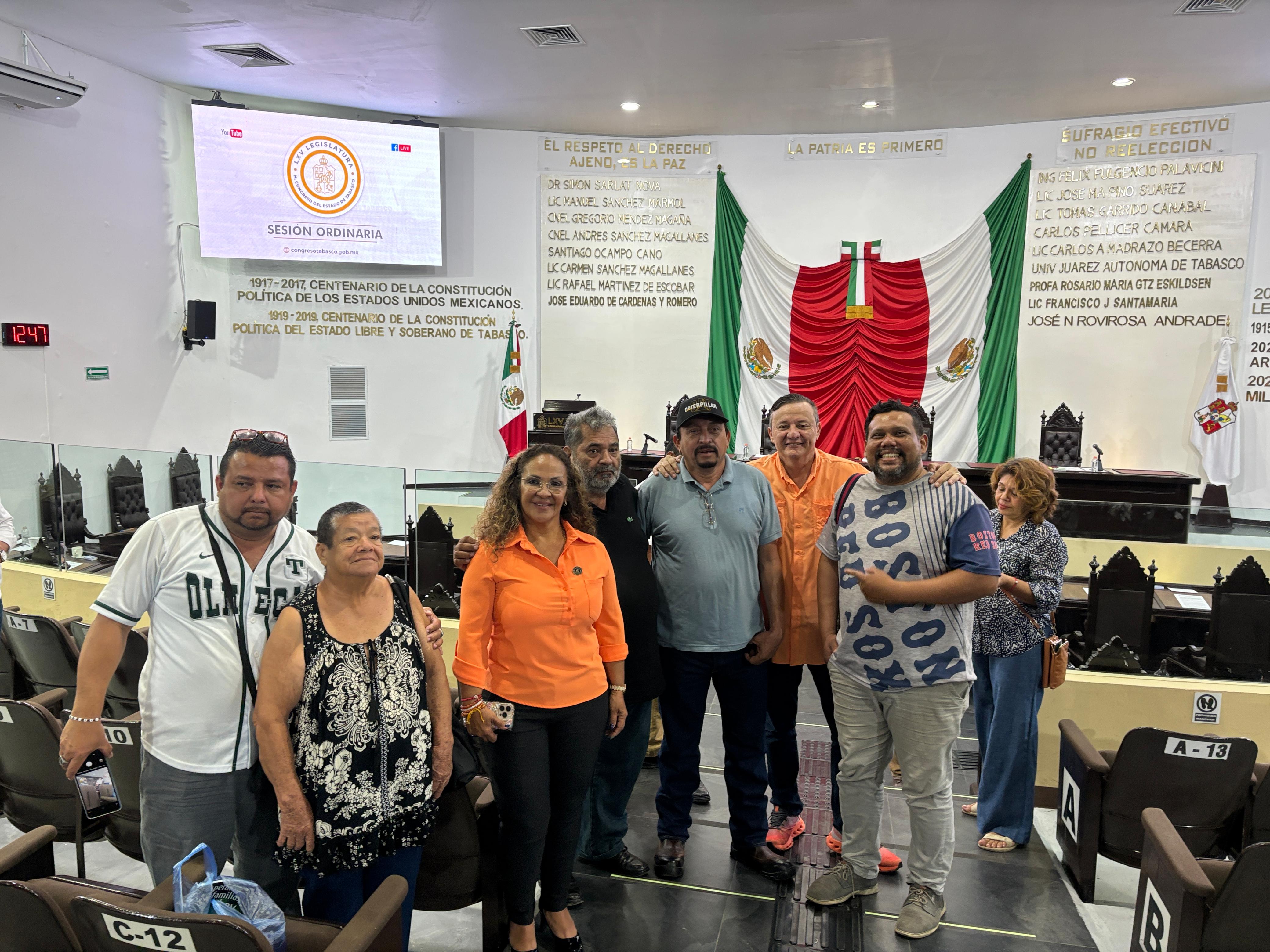 Propone Patricia Lanestosa declarar el 15 de marzo como Día del Trailero en Tabasco