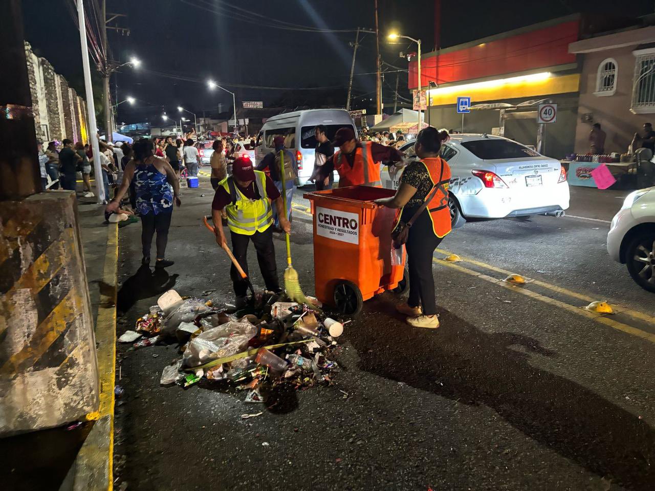 Recolectan 46 toneladas de basura tras desfile de carros alegóricos