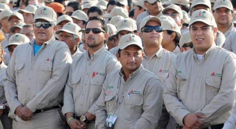 Urgen industriales pagos a Pemex