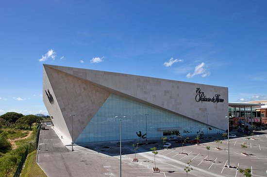Plaza Altabrisa, las veces que ha sido noticia