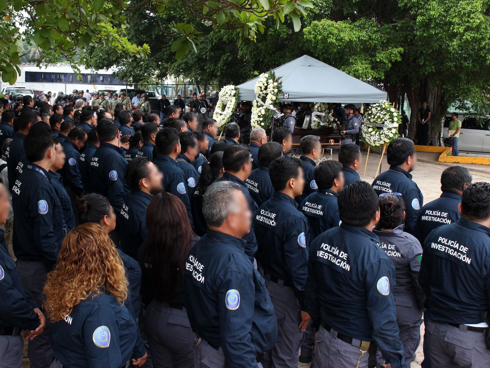 Despiden con honores a mando de la FGE caído en operativo en Jonuta 