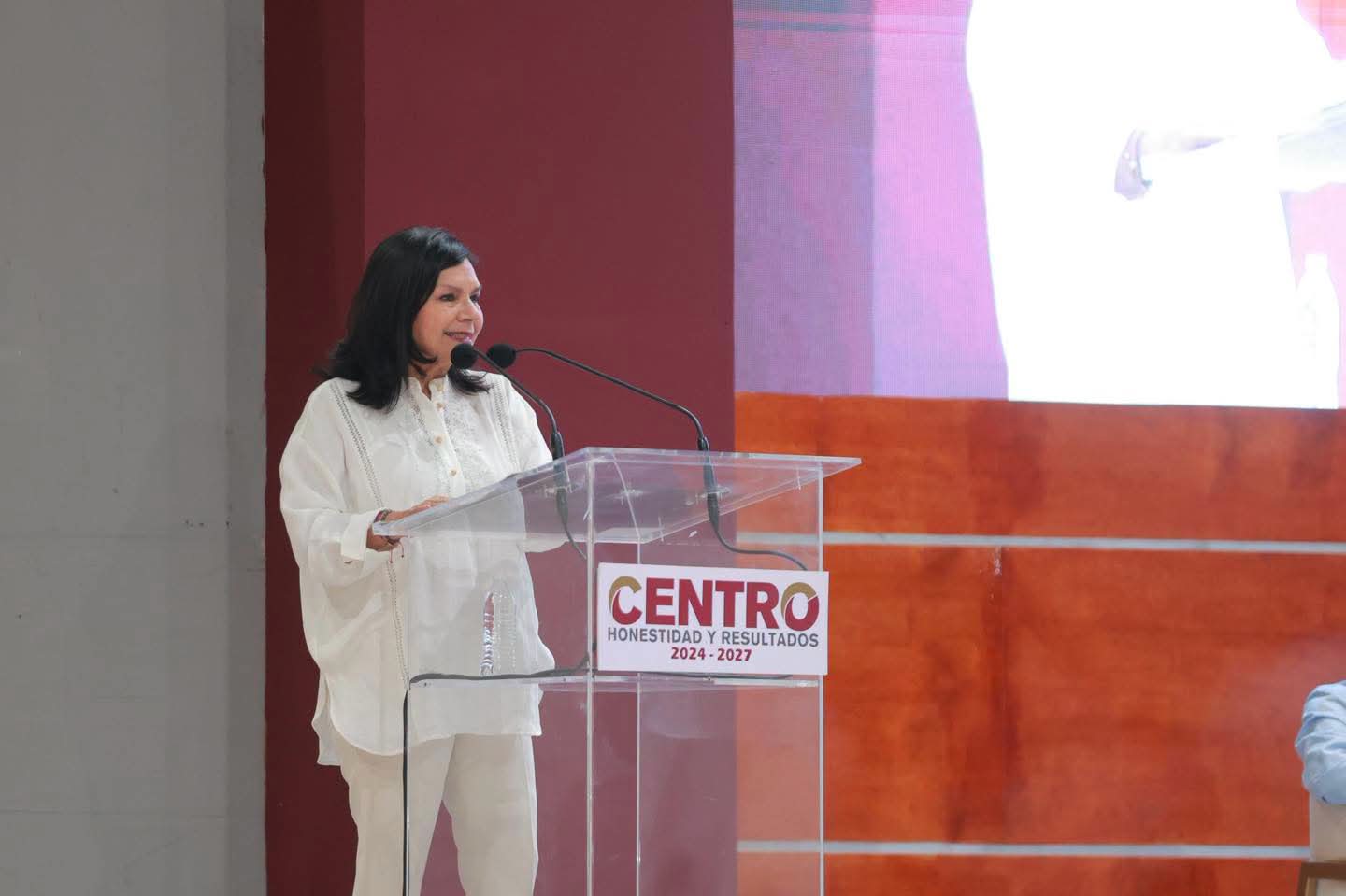  Reconoce Yolanda Osuna trayectorias de 603 colaboradores del Ayuntamiento de Centro