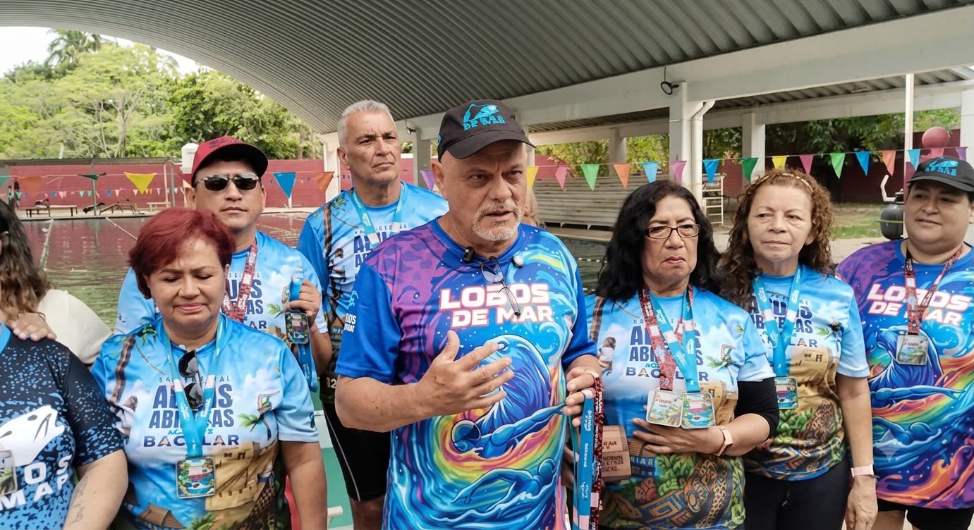 Nadadores veteranos denuncian restricciones para entrenar en la alberca olímpica de Villahermosa