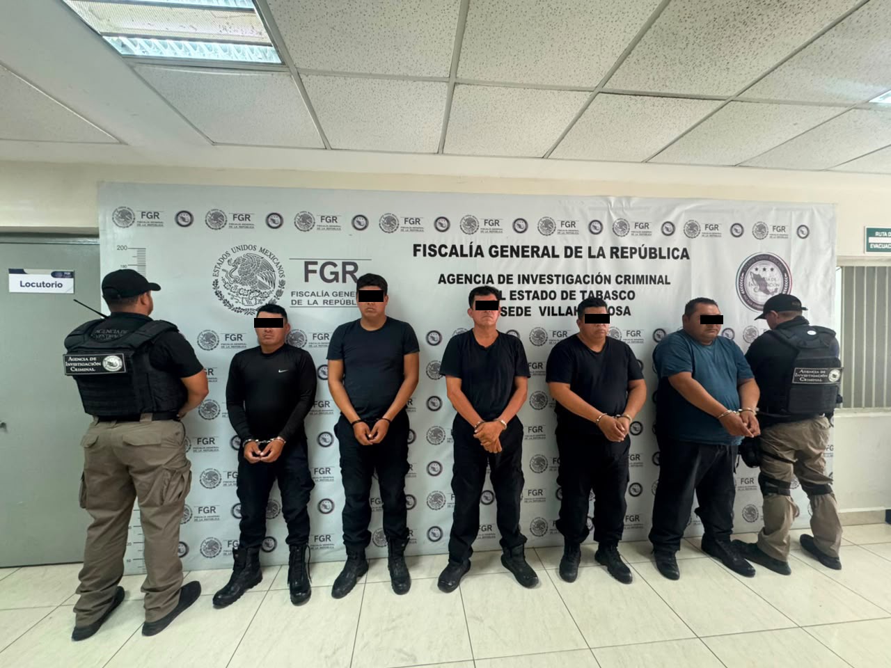 EN OPERATIVO ENJAMBRE DETIENEN A SEIS POLICÍAS ESTATALES DE TABASCO: FGR