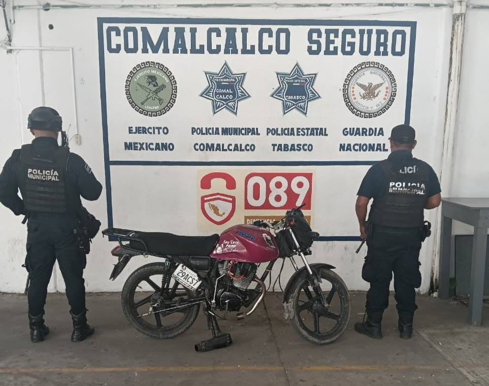 Recupera Policía de Comalcalco motocicleta con reporte de robo