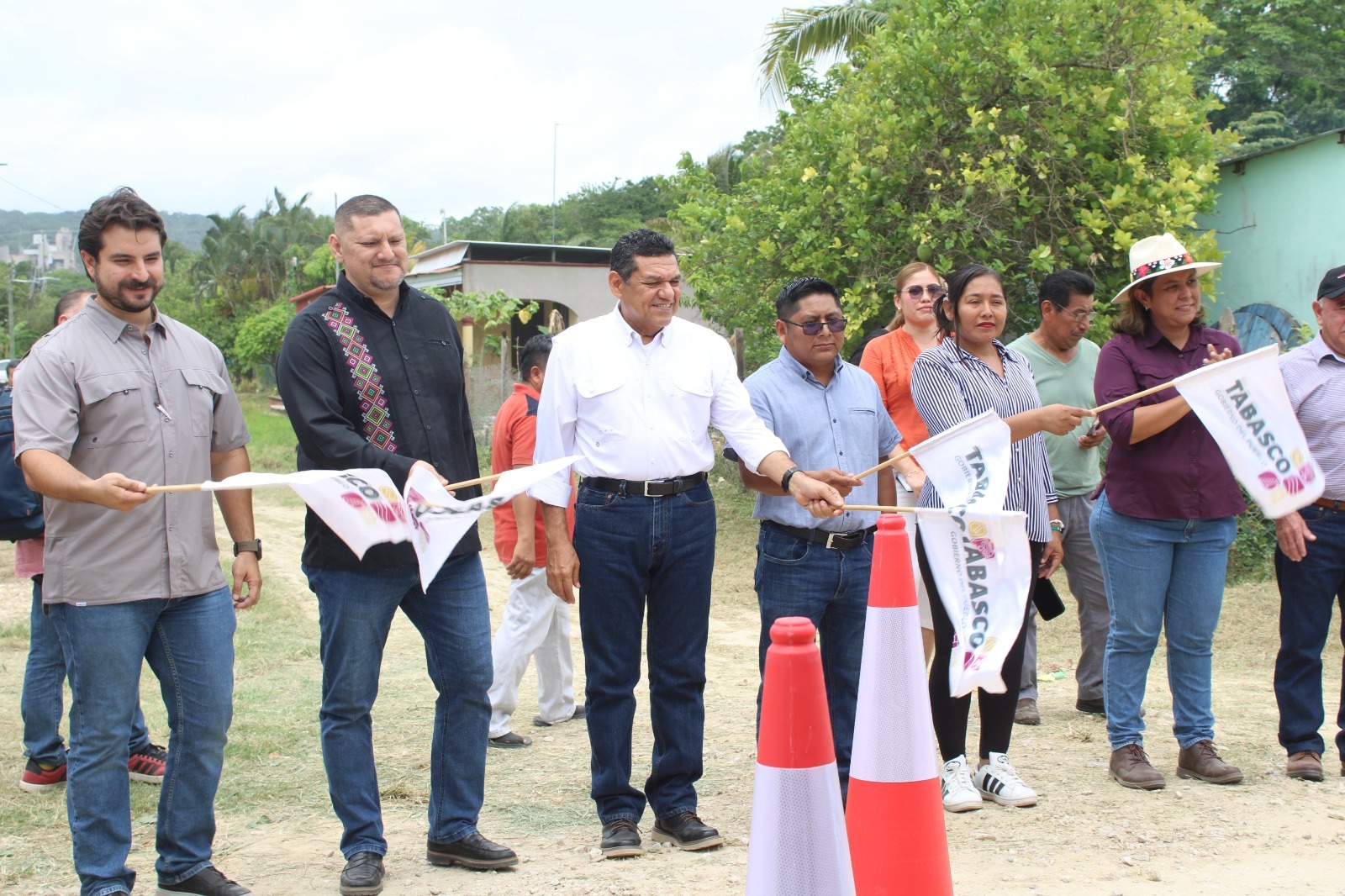 Con inicio de la red de agua potable en Buena Vista, Apasco, el Gobernador Javier May muestra su compromiso con el pueblo, destaca titular de la CEAS