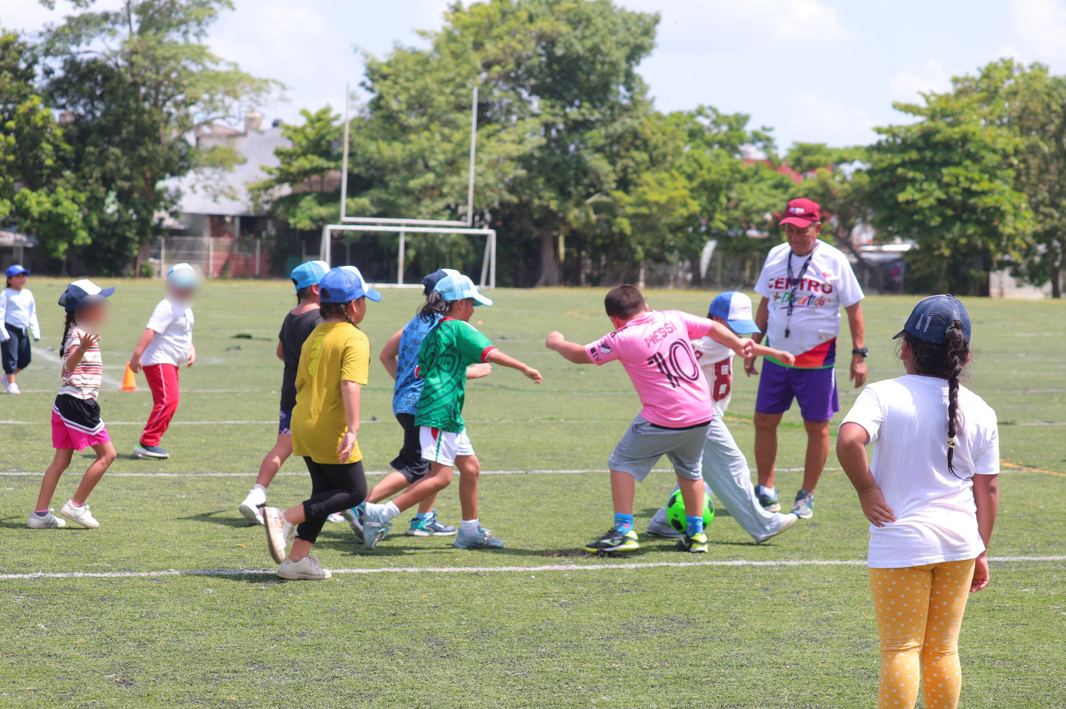 Inicia el curso de verano Centro +Divertido para niñas y niños en sedes urbanas y en zona Yokot'an