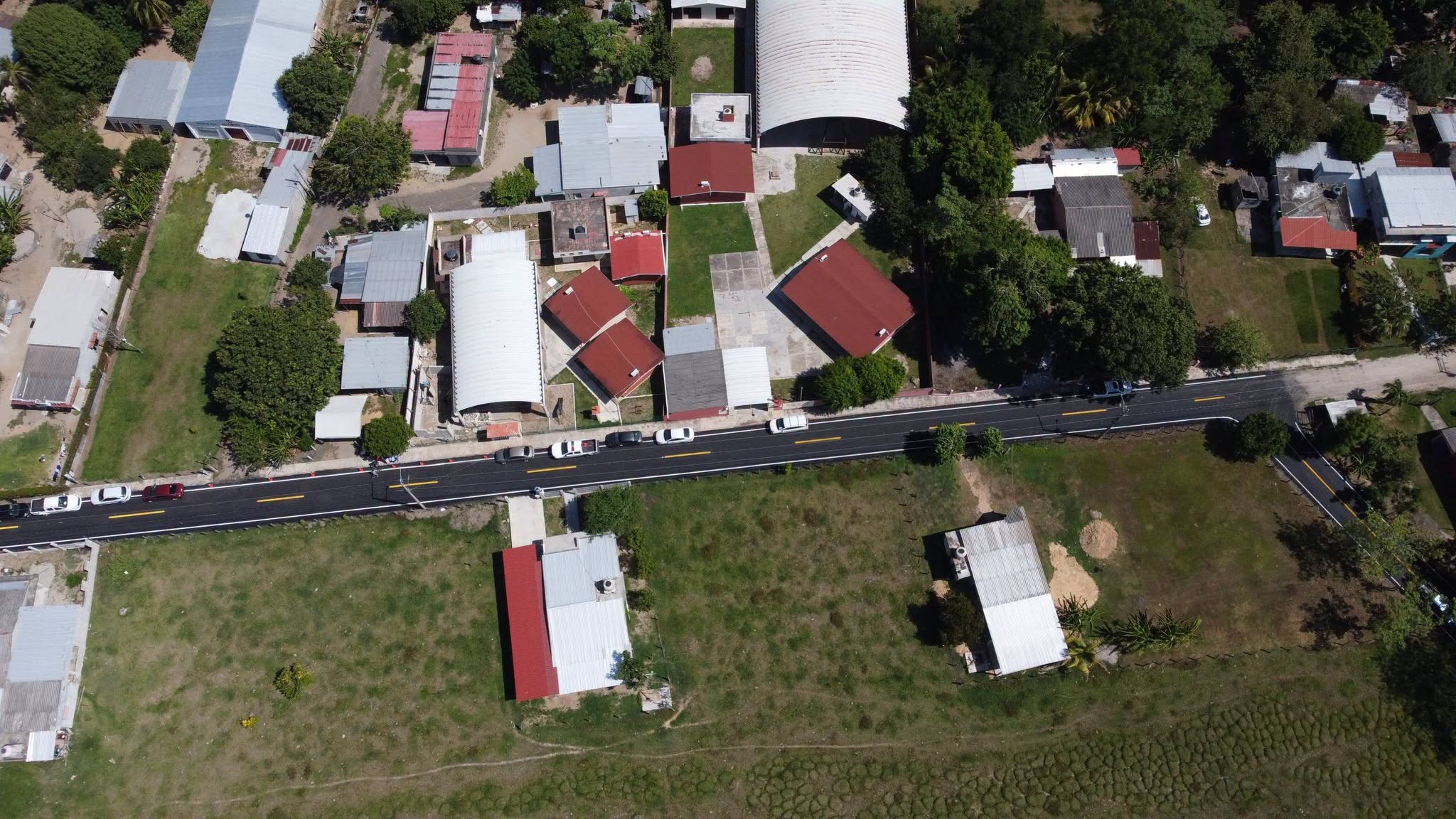 Jalpa de Méndez entrega rehabilitación de vialidad en el ejido Ayapa