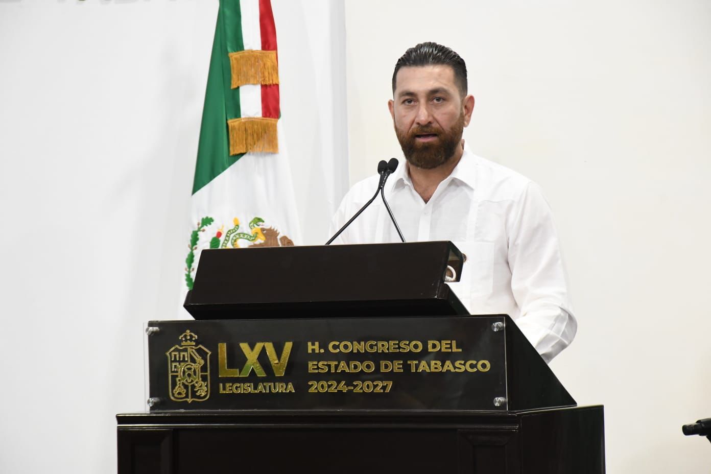 Roban oficina de enlace del diputado Miguel Moheno; queda inhabilitado número del programa AVES