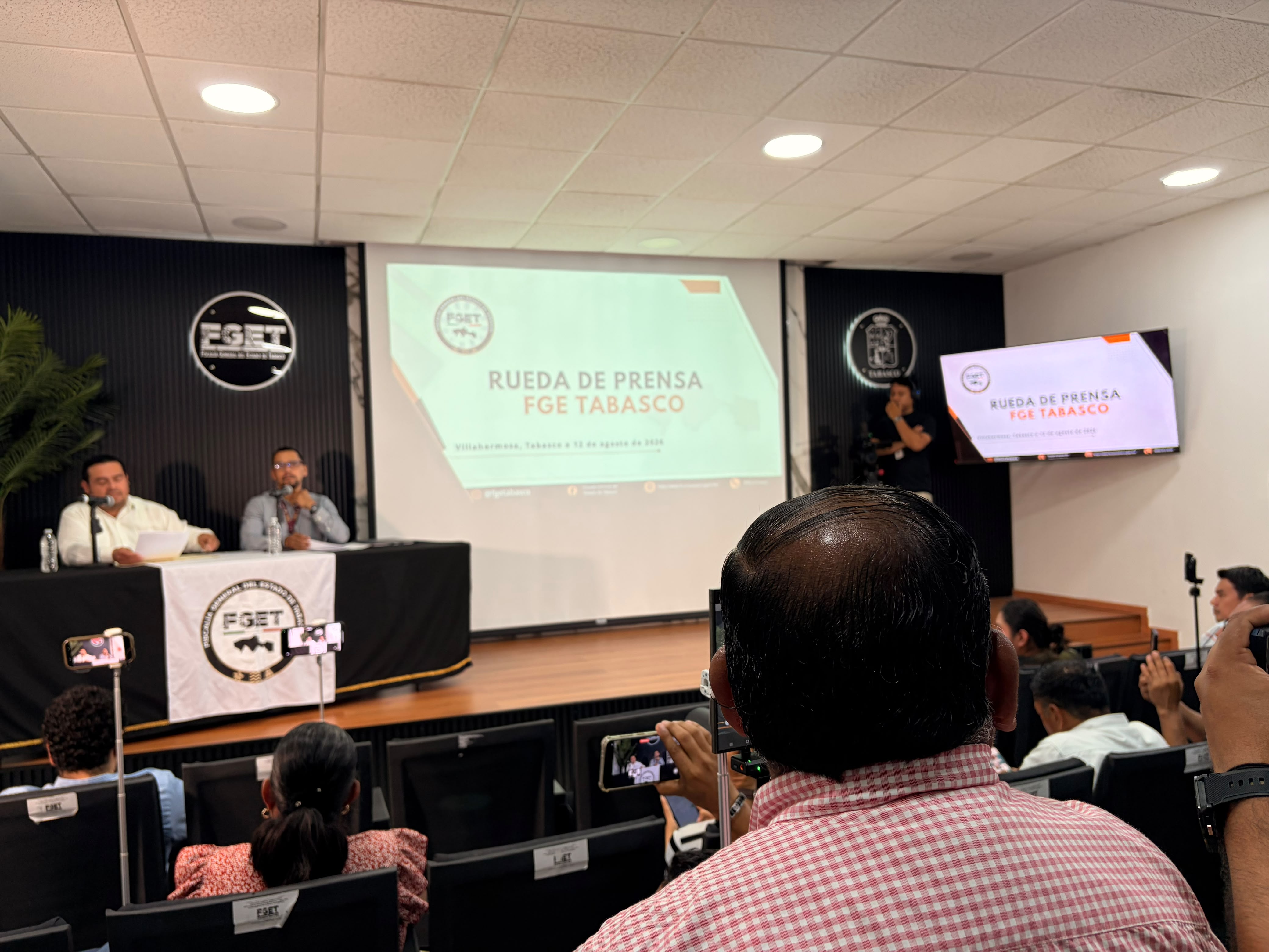 Hasta 15 años de prisión podrían alcanzar responsables de quema de vehículos en Centro