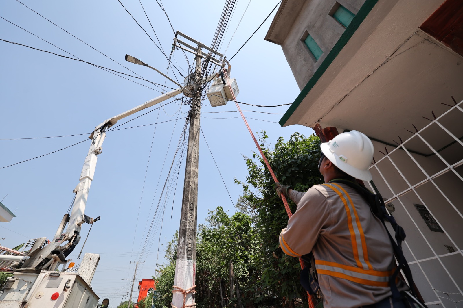 CFE lleva 70% de avance en mantenimiento